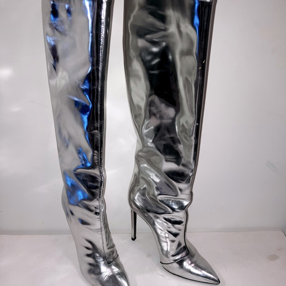 Women’s Balenciaga silver mirror heeled boots. Size 6
